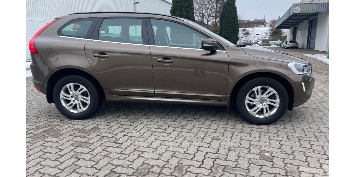 Volvo XC60 147.000 km 15.999 &euro; Kiel 24113