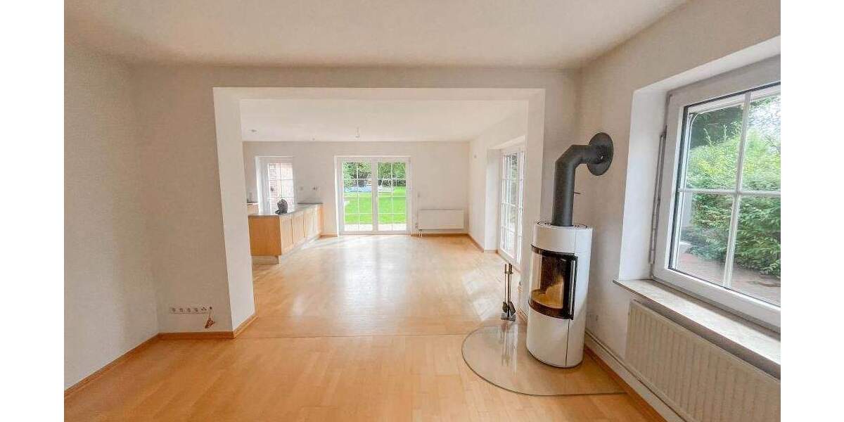 Familientraum mit Pool im beliebten Stadtteil-Einfeld! 7 zimmer