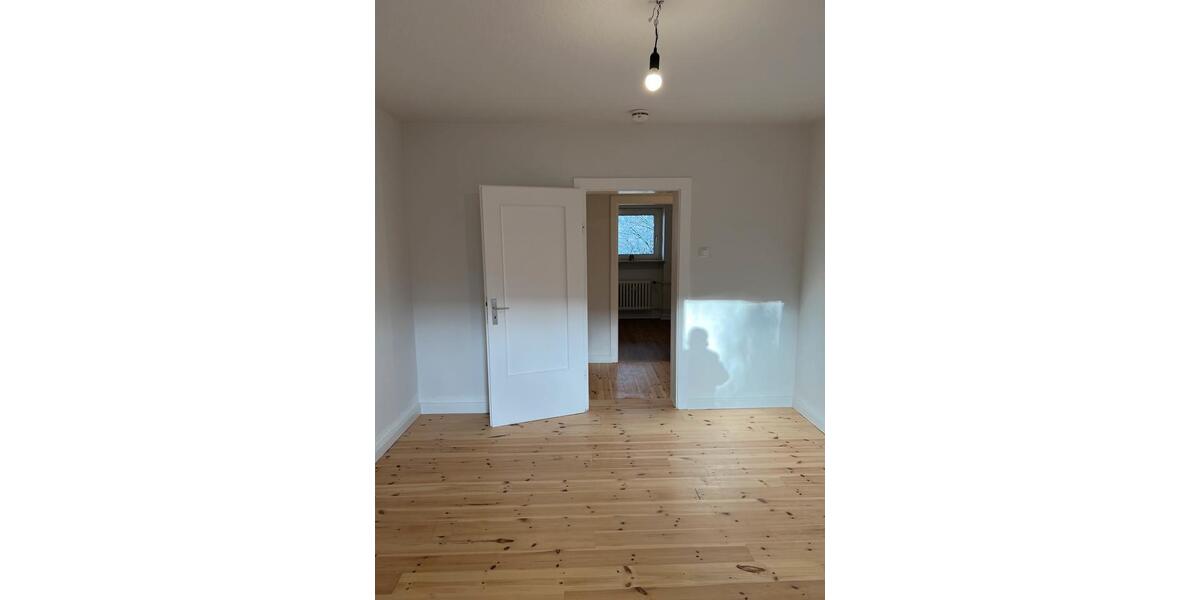 Etagenwohnung Kiel Neumühlen-Dietrichsdorf - 4 Zimmer, 82 m&sup2;, 763&euro; | Angebot:26238999