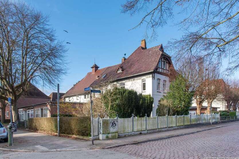Haus zum Kaufen in Kiel 1.075.000 € 309 m²