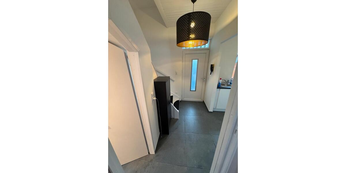 Einfamilienhaus Kiel Gaarden-Ost - 2 Zimmer, 2 m&sup2;, 1.300&euro; | Angebot:24806519