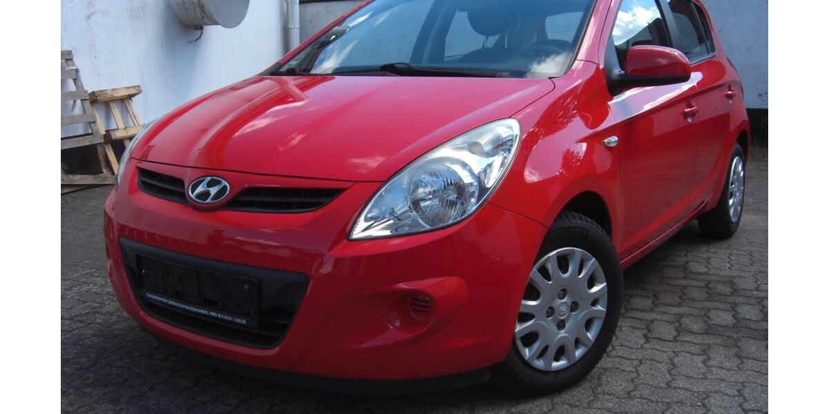 Hyundai i20 54.200 km 4.900 &euro; Neumünster 24536