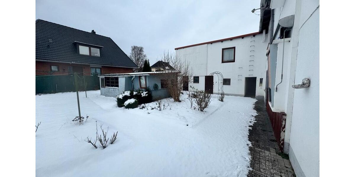 Mehrfamilienhaus, Wohnhaus Kiel Friedrichsort - 3 Zimmer, 180 m&sup2;, 450.000&euro; | Angebot:24974725
