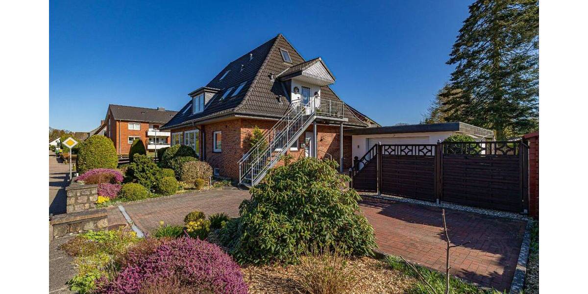 Mehrfamilienhaus, Wohnhaus Büdelsdorf - 7 Zimmer, 268 m&sup2;, 379.000&euro; | Angebot:26585387