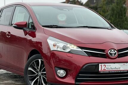 Toyota Verso 114.000 km 12.999 &euro; Kiel OT Suchsdorf 24107