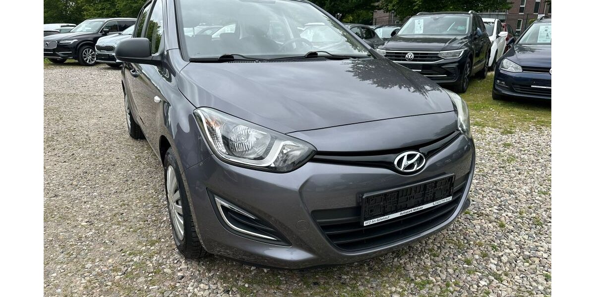Hyundai i20 124.000 km 4.999 &euro; Kiel 24145