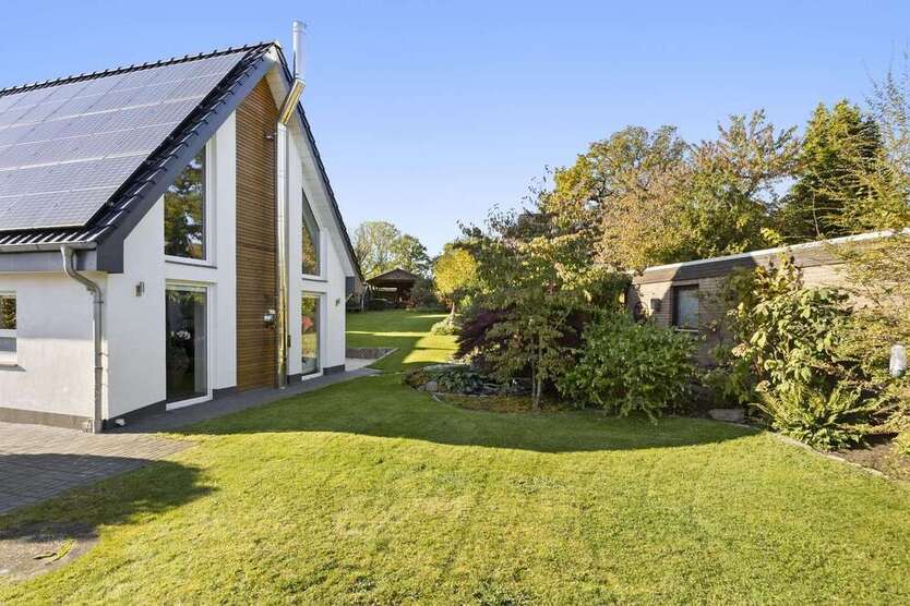 Haus zum Kaufen in Kiel 598.000 € 125 m²