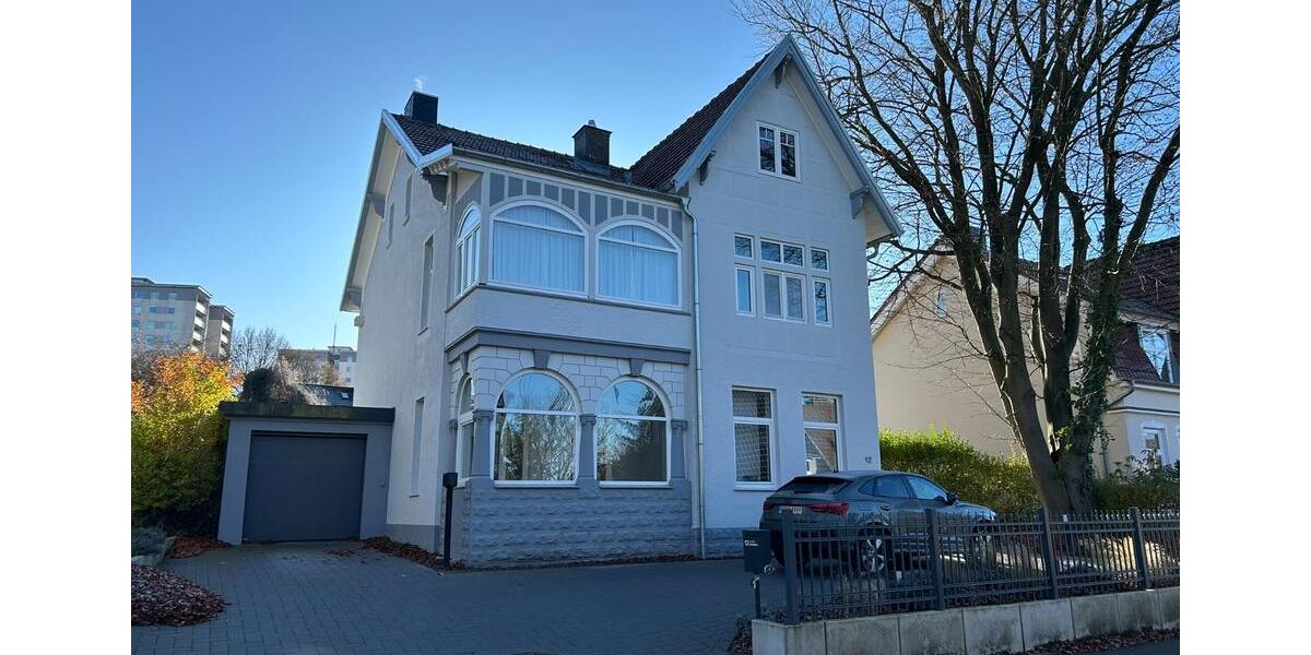 Haus Villa (Altbau) mit Einliegerwohnung in Flintbek 6 zimmer