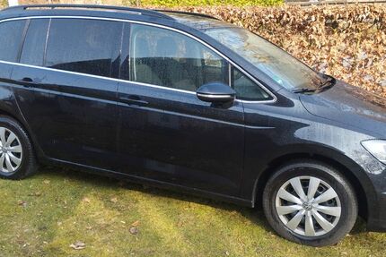 VW Touran 129.500 km 13.850 &euro; Altenholz 24161