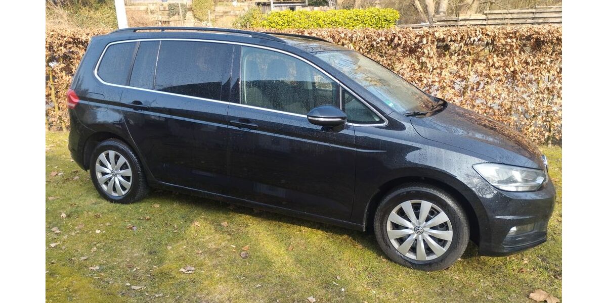 VW Touran 129.500 km 13.850 &euro; Altenholz 24161
