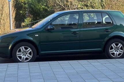 VW Golf 180.000 km 1.600 &euro; Kiel 24159