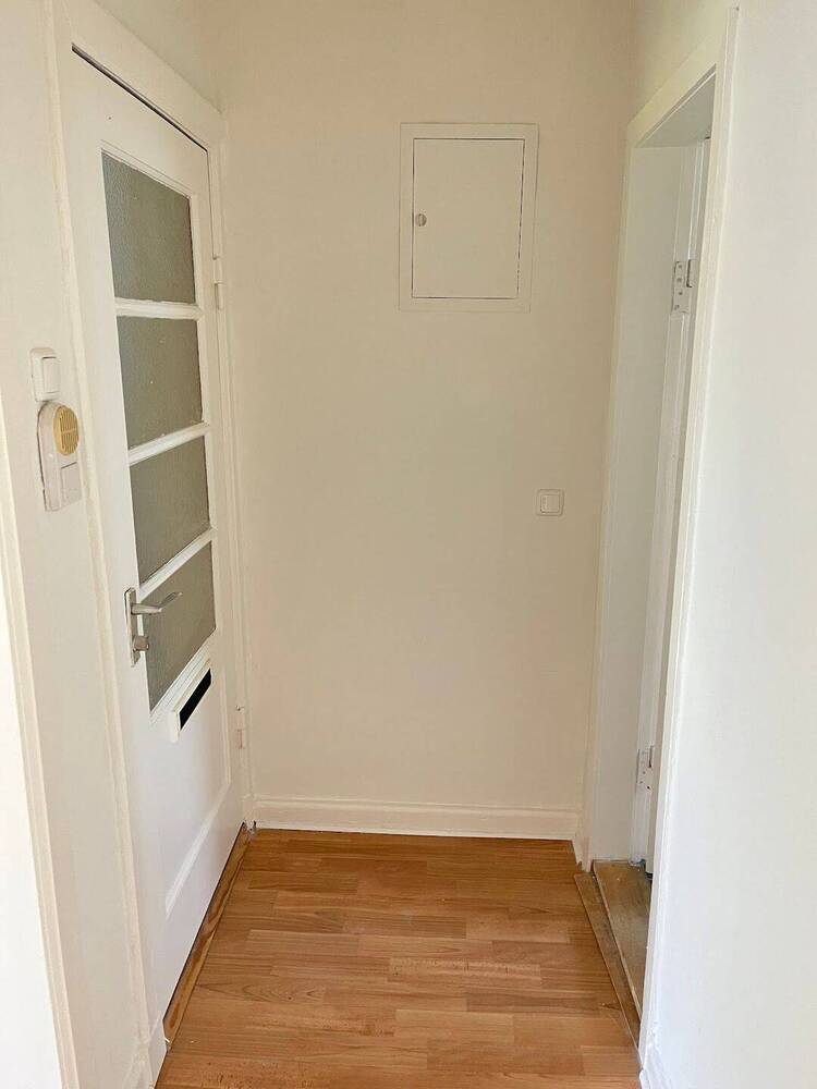 2,5 Zimmerwohnung mit neuem Bad und großer Wohnküche