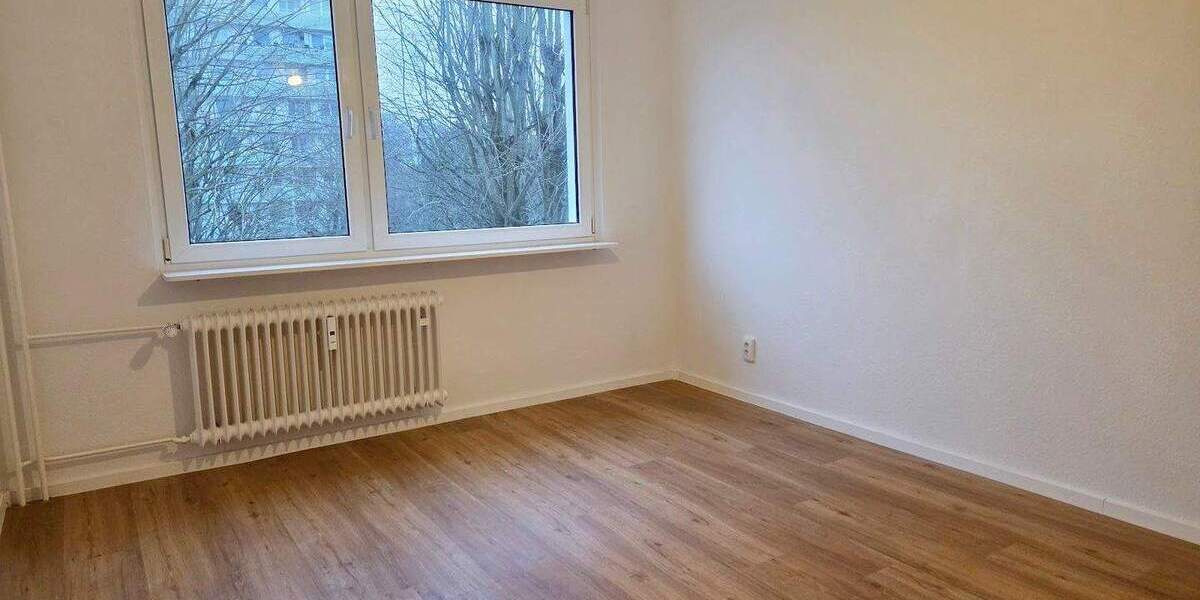 Familien aufgepasst: 4 Zimmer Wohnung + 2 Balkone, Einbauküche, Gäste-WC 4 zimmer