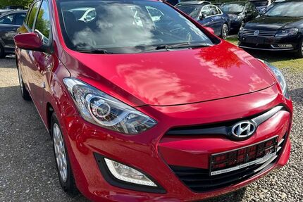 Hyundai i30 107.000 km 6.450 &euro; Kiel 24145