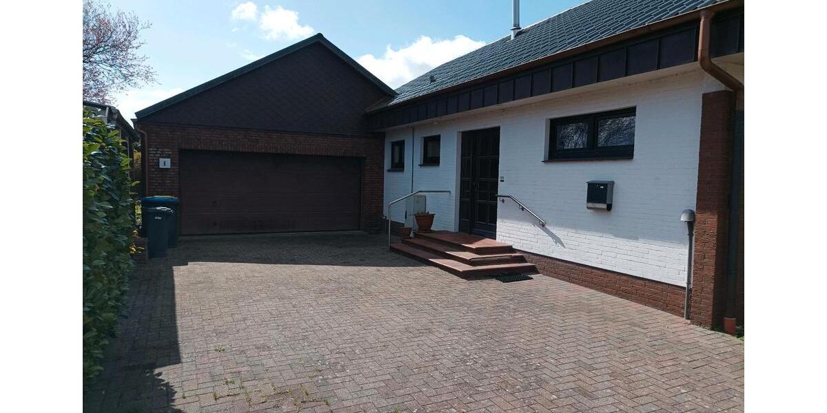 Einfamilienhaus Büdelsdorf - 5 Zimmer, 135 m&sup2;, 387.000&euro; | Angebot:26067422