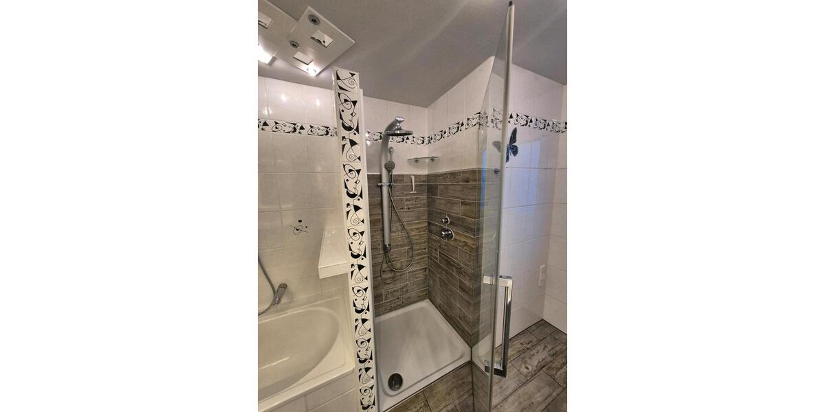 Einfamilienhaus Osterrönfeld - 10 Zimmer, 240 m&sup2;, 560.000&euro; | Angebot:25368947