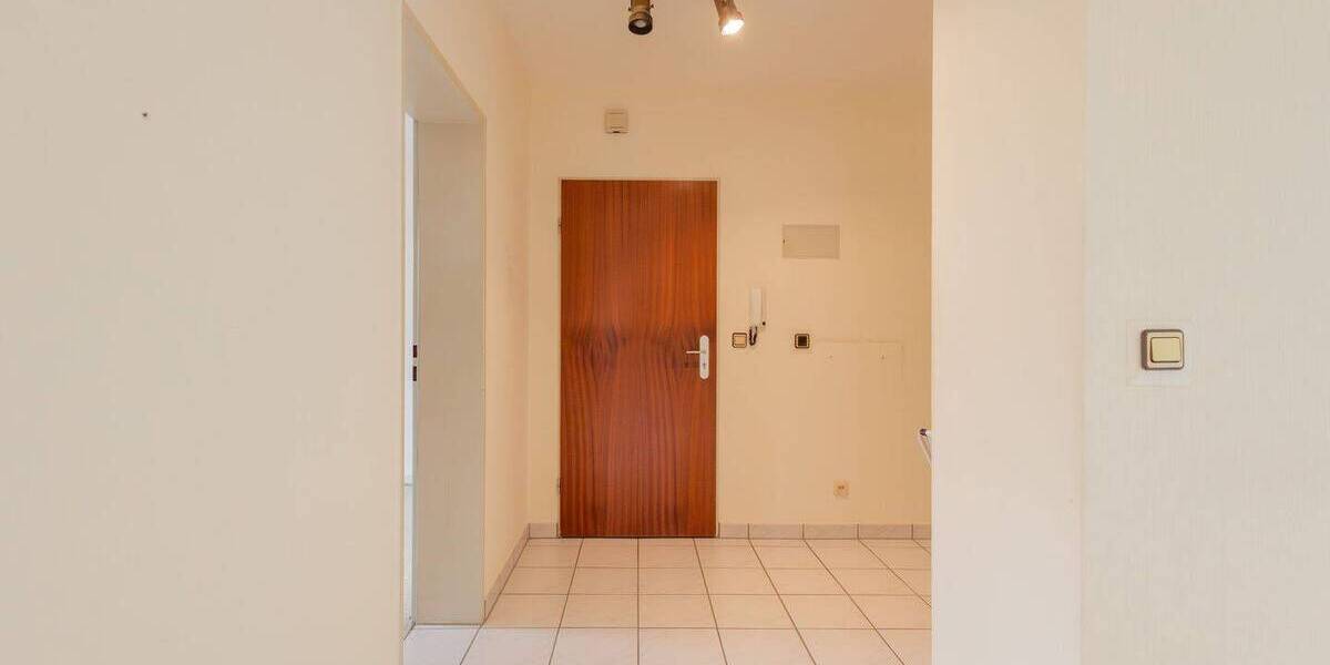 Etagenwohnung Büdelsdorf - 4 Zimmer, 102 m&sup2;, 174.000&euro; | Angebot:26343610