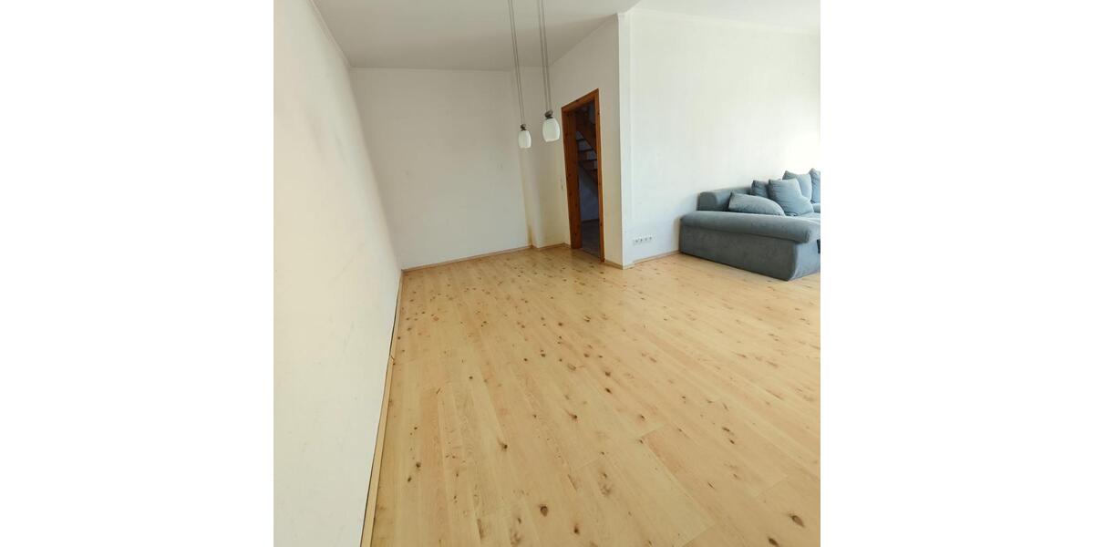 Ruhige 4-Zimmer-Wohnung (116 m²) mit Garten, 2 Min zum Kanal 4 zimmer