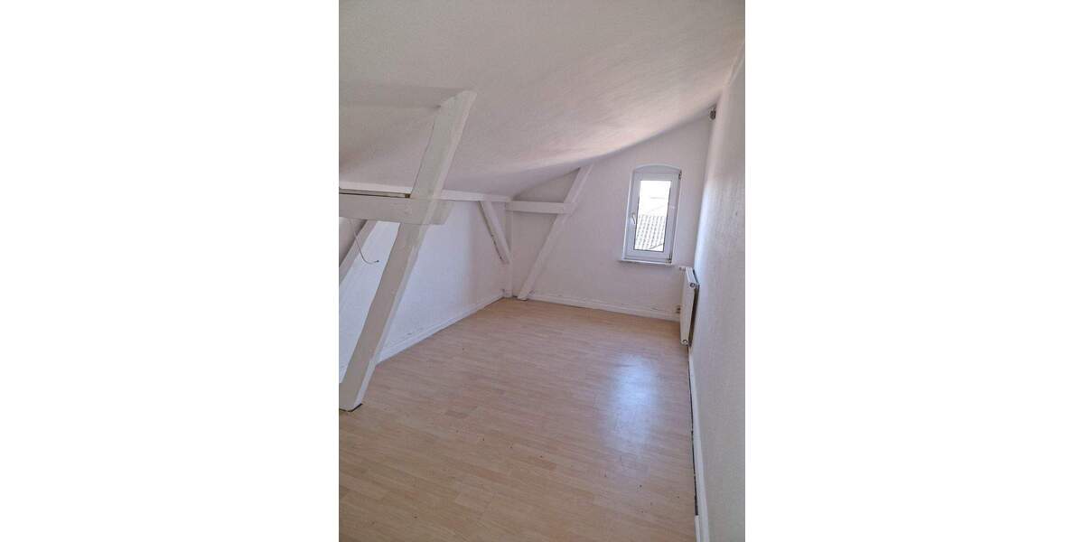 Etagenwohnung Büdelsdorf - 3 Zimmer, 110 m&sup2;, 639&euro; | Angebot:25700043