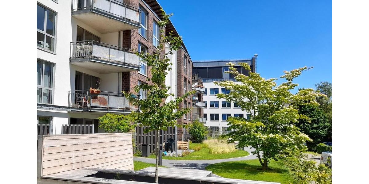 NUR ! FÜR STUDIERENDE (DUAL ODER VOLLZEIT) : WG-Zimmer in moderner 6er WG 1 zimmer