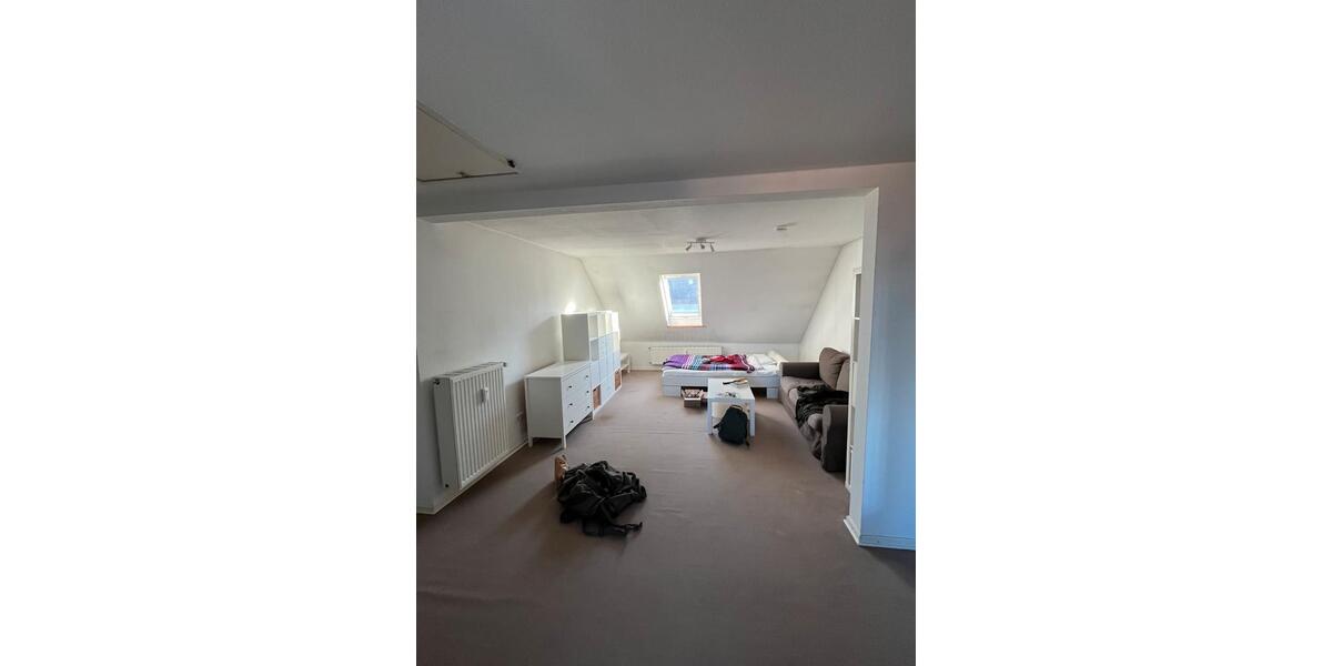 Dachgeschoßwohnung Kiel - 1 Zimmer, 43 m&sup2;, 723&euro; | Angebot:26048641