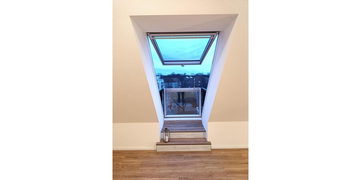 Dachgeschoß-Maisonette-Wohnung 59 qm am Tilsiter Platz in Kiel-Ellerbek 3 zimmer