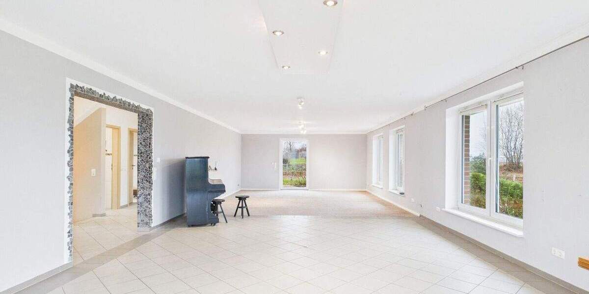 Einfamilienhaus Bornhöved - 7 Zimmer, 276 m&sup2;, 2.295&euro; | Angebot:24208155