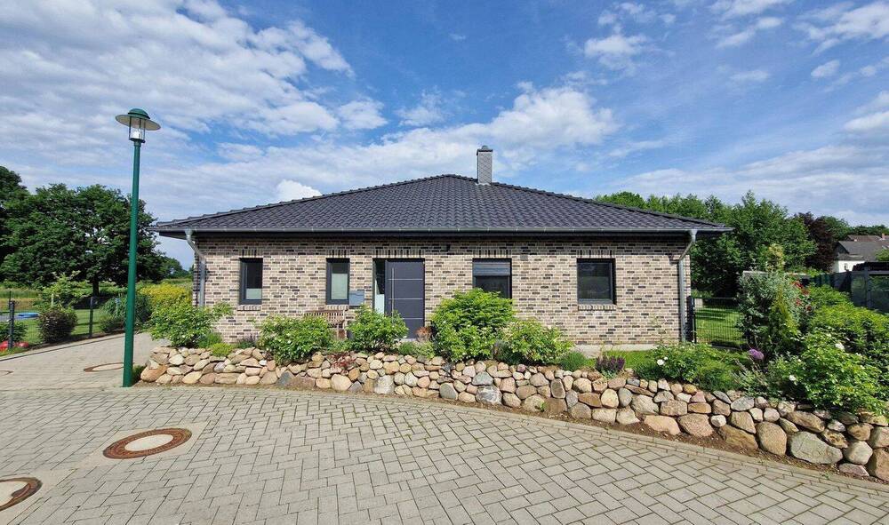 Bungalow Damendorf - 5 Zimmer, 120 m&sup2;, 550.000&euro; | Angebot:26866037