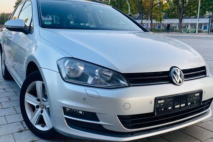 VW Golf 245.199 km 5.900 € Kiel 24145