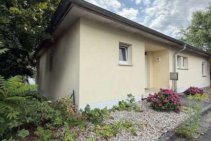Haus zum Mieten in Bayreuth 1.650 € 140 m²