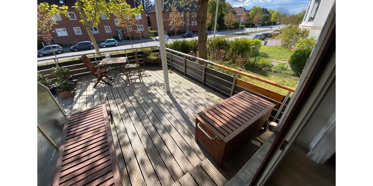 Charmante Wohnung - große Terrasse, Garten, Garagenstellplatz 2 zimmer