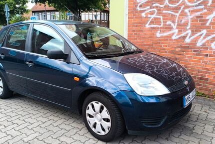 Ford Fiesta 145.200 km 1.350 &euro; Neumünster 24536