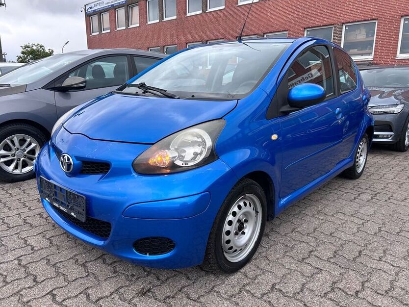 Aygo (X)