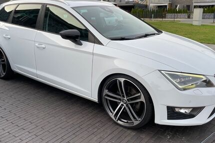 Seat Leon 98.800 km 12.990 &euro; neumünster 24539