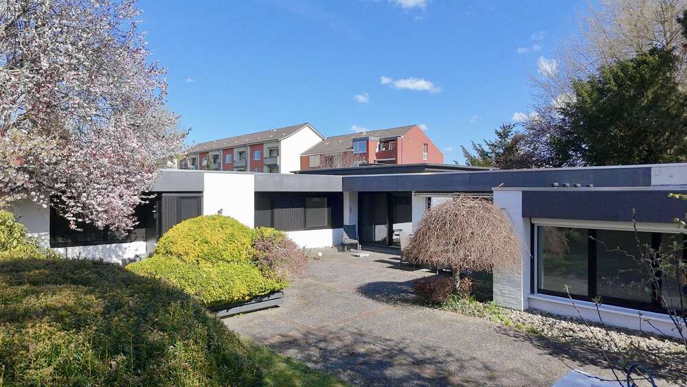 Einfamilienhaus Neumünster Böcklersiedlung - 6 Zimmer, 181 m&sup2;, 349.000&euro; | Angebot:26997048