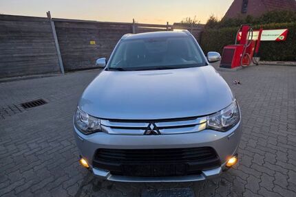Mitsubishi Outlander 153.000 km 11.200 &euro; Neumünster 24539