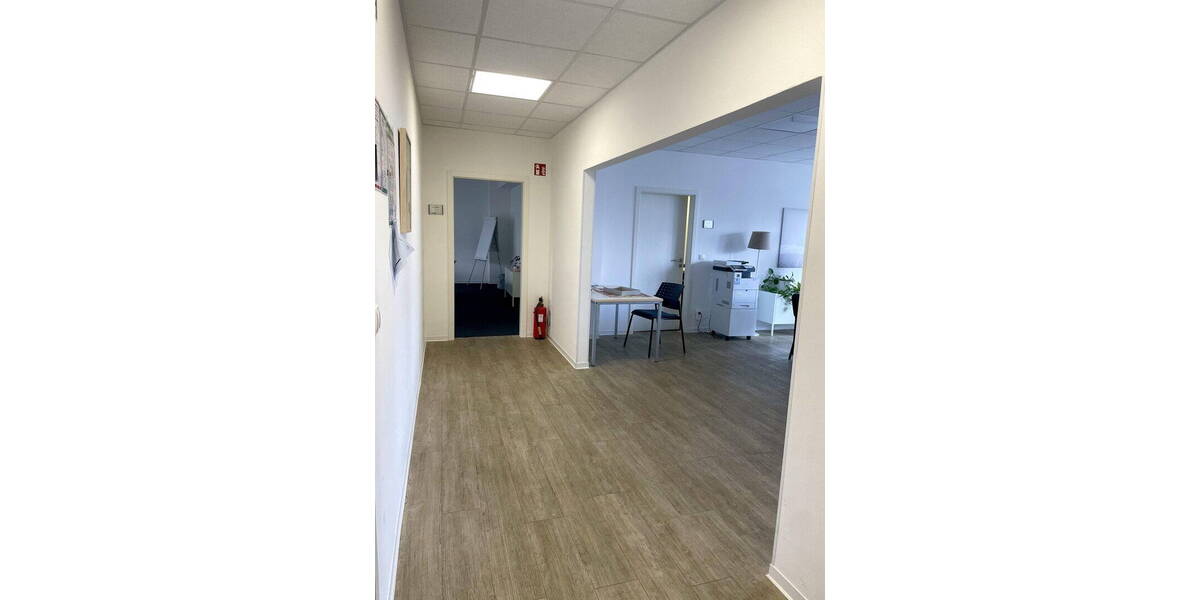 Gewerbeobjekt Kiel Südfriedhof - 2.500&euro; | Angebot:26791175