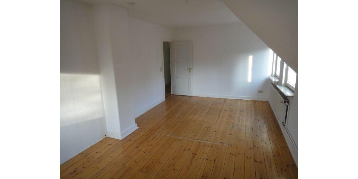 Dachgeschoßwohnung Eckernförde - 3 Zimmer, 74 m&sup2;, 620&euro; | Angebot:26564701
