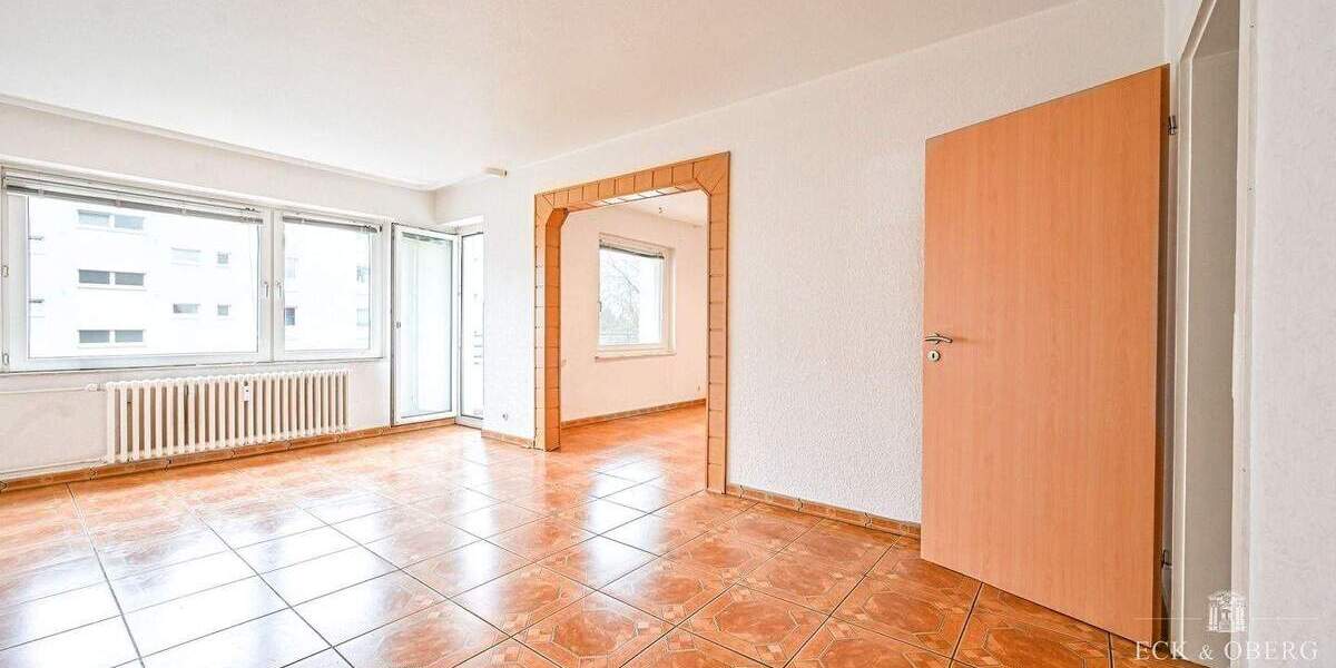 Ihre Chance in Kiel-Mettenhof: Renovierungsbedürftige 3-Zimmer Wohnung mit Südbalkon 3 zimmer