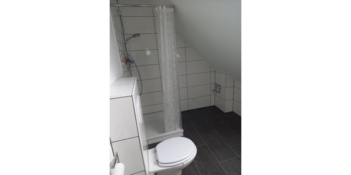 Dachgeschoßwohnung Büdelsdorf - 2 Zimmer, 38 m&sup2;, 478&euro; | Angebot:25992575