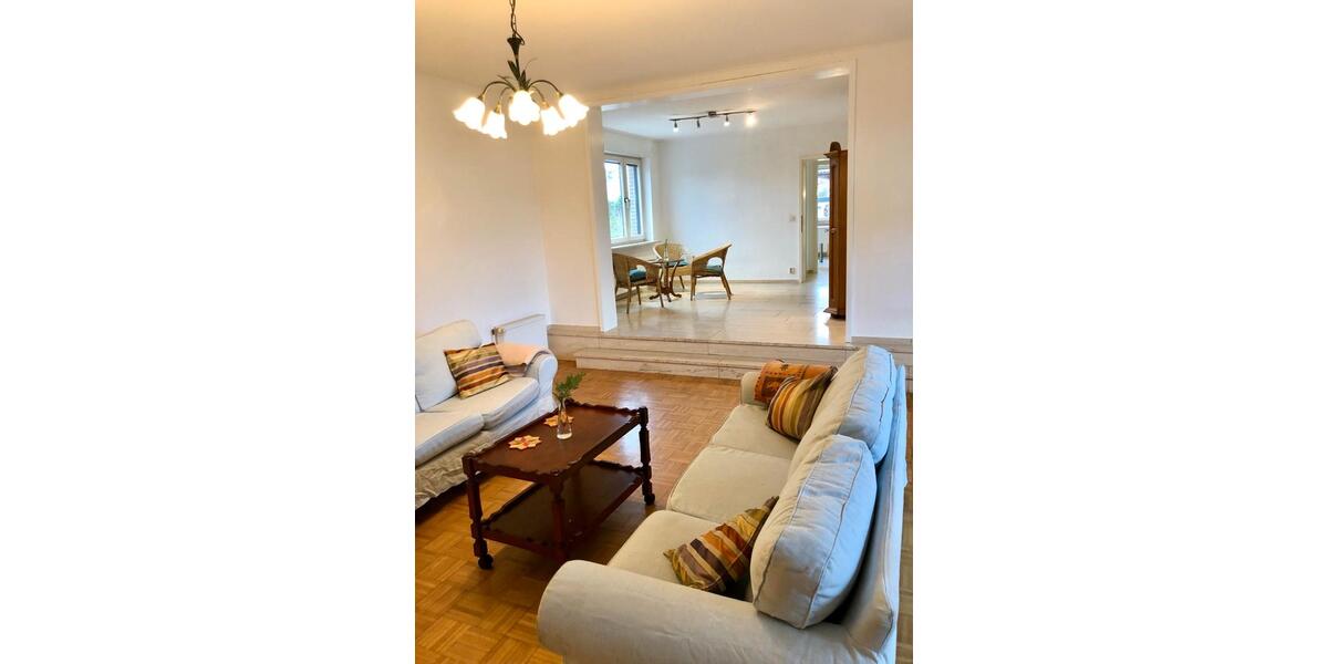 Erdgeschoßwohnung Kiel Friedrichsort - 5 Zimmer, 150 m&sup2;, 1.800&euro; | Angebot:25392345