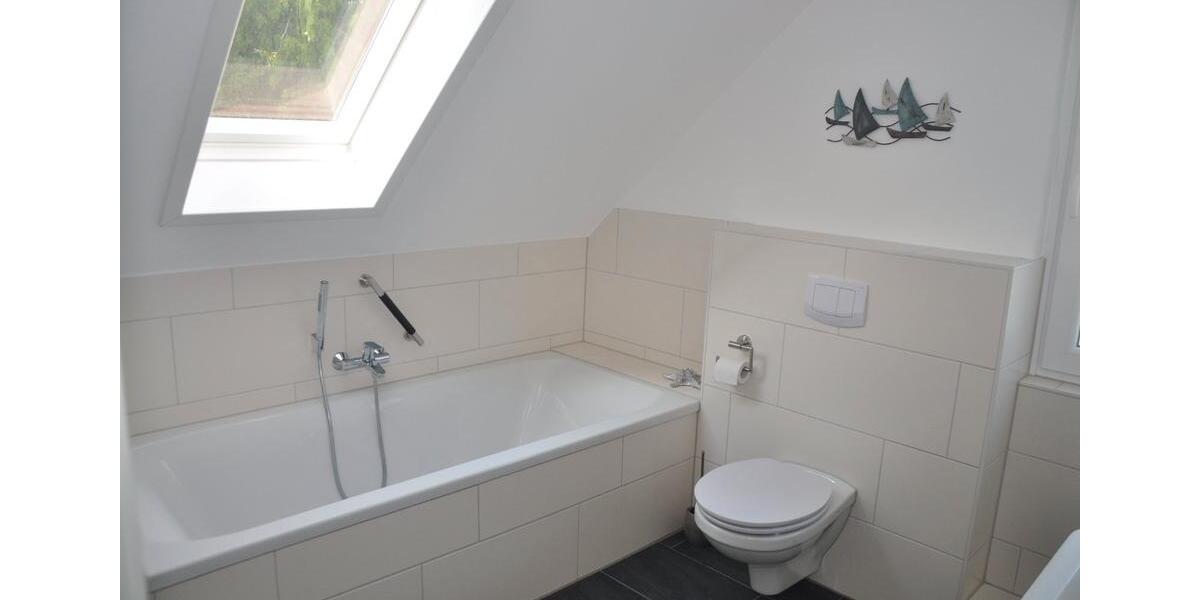 Dachgeschoßwohnung Eckernförde - 3 Zimmer, 65 m&sup2;, 1.350&euro; | Angebot:26522981