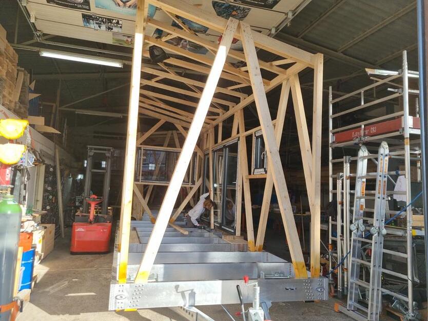Ökologisches Tech-Tinyhouse auf 3,5t Alu-Fahrgestell