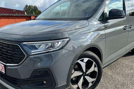Ford Grand Tourneo 10.969 km 35.990 &euro; Neumünster 24536