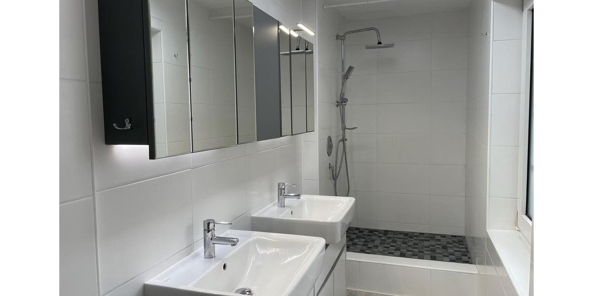 Erdgeschoßwohnung Lütjenburg - 2.5 Zimmer, 102 m&sup2;, 1.000&euro; | Angebot:26295044