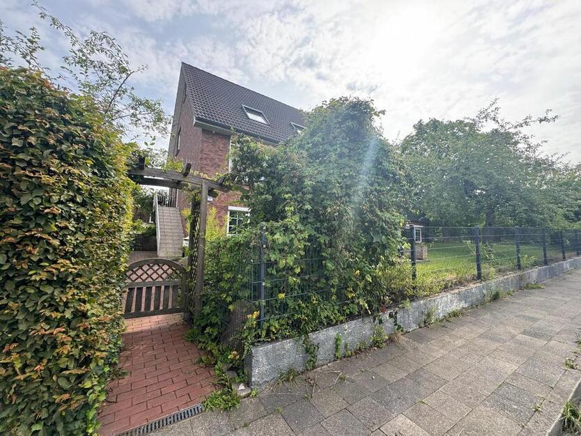 Großzügige 4-Zimmer-Wohnung mit Garten, Garage & Terrasse – 115 m