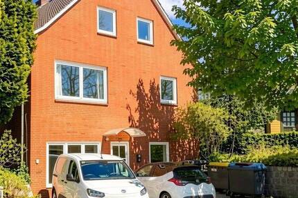 Haus Molfsee Schulensee - 9 Zimmer, 213 m&sup2;, 459.000&euro; | Angebot:26499424