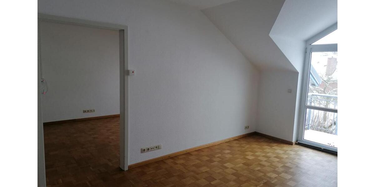 Dachgeschoßwohnung Warder - 2 Zimmer, 57 m&sup2;, 780&euro; | Angebot:24443704