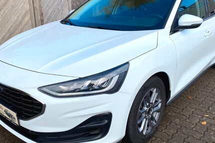 Ford Focus 76.000 km 18.400 &euro; Neumünster 24536