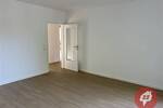 Erstbezug nach Sanierung - Charmante 2,5-Zimmer Wohnung mit Balkon ins Grüne